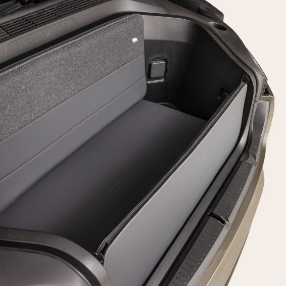 Lucid Gravity Frunk Seat