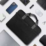 Uniq Stockholm Protective Nylon Messenger Bag (Up To 16”) - Midnight Black (Midnight Black)