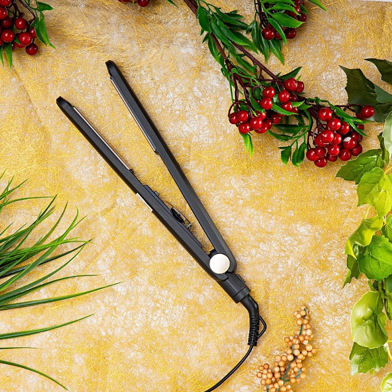 Geepas GHS86015 Ceramic Hair Straightener