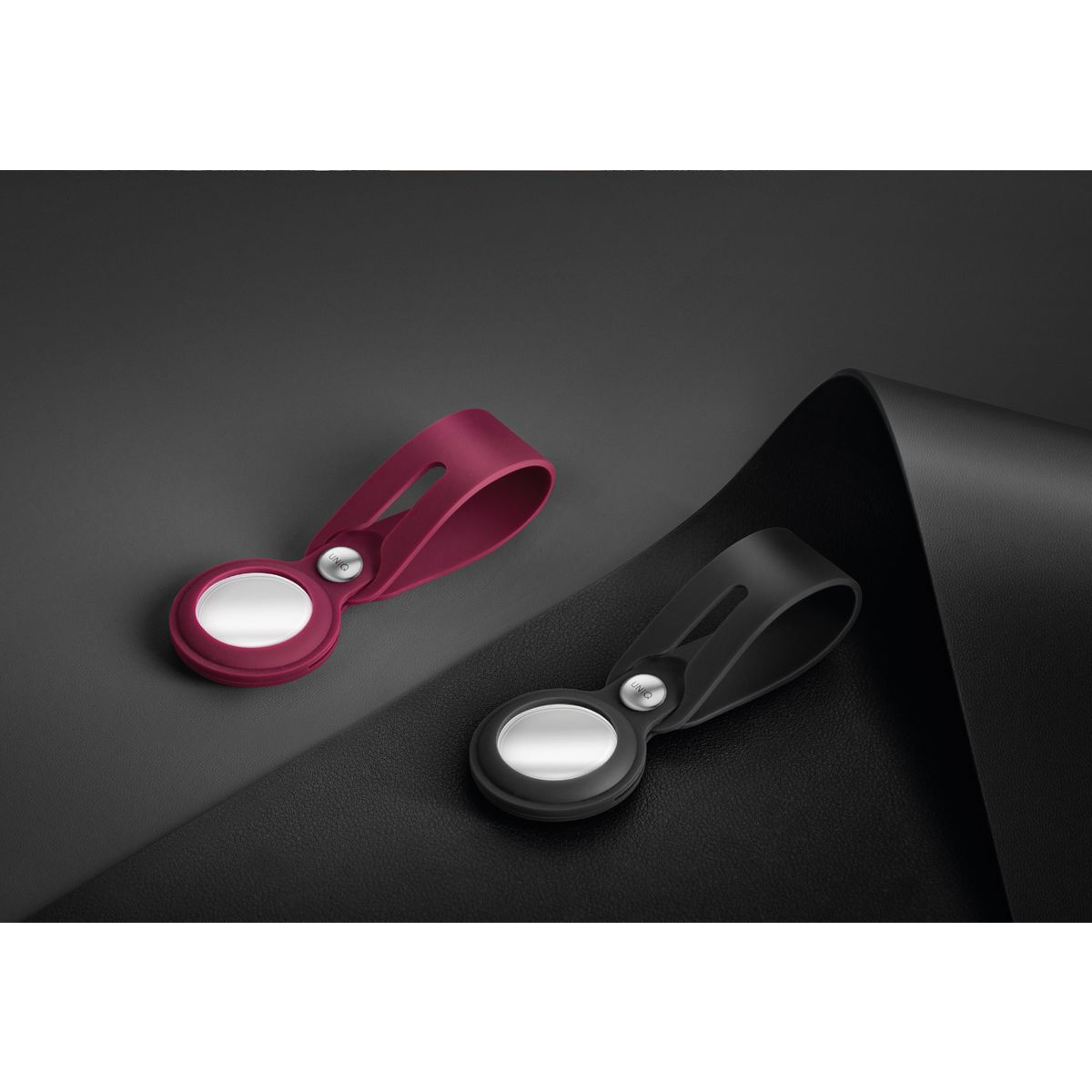 Uniq Vencer Silicon Airtag Loop Case Burgundy (Maroon)