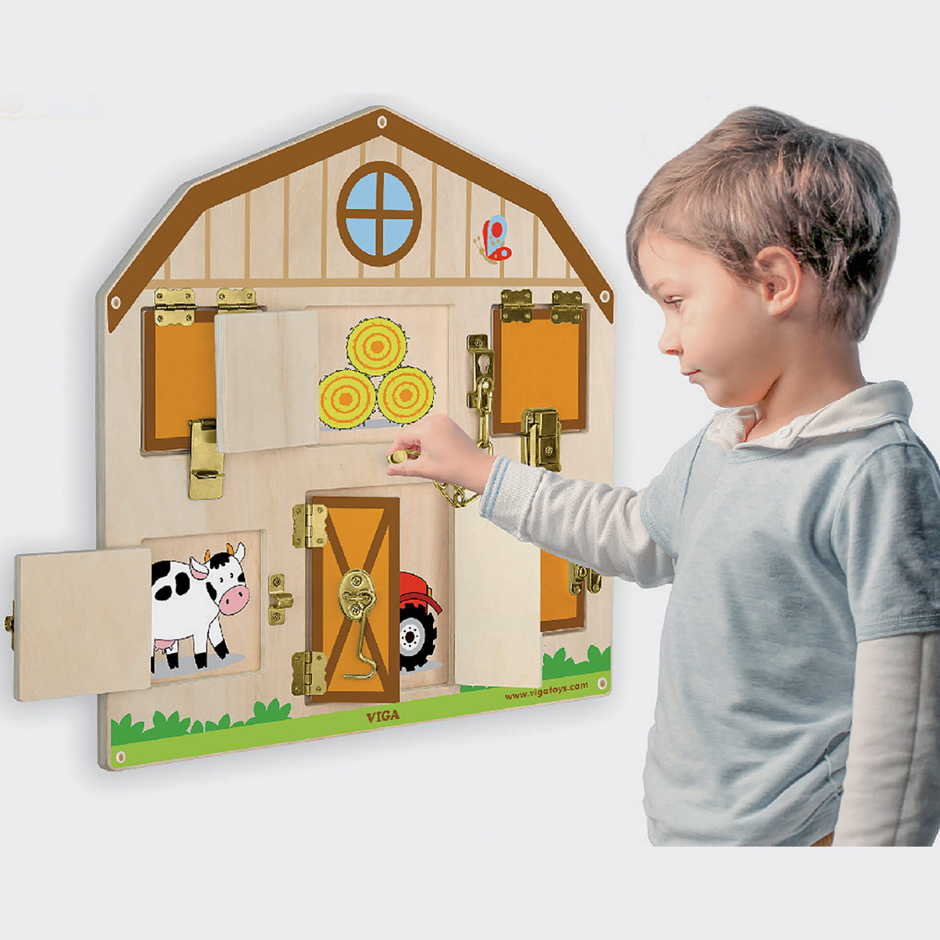 VIGA Wall Toy - Locking and Unlocking