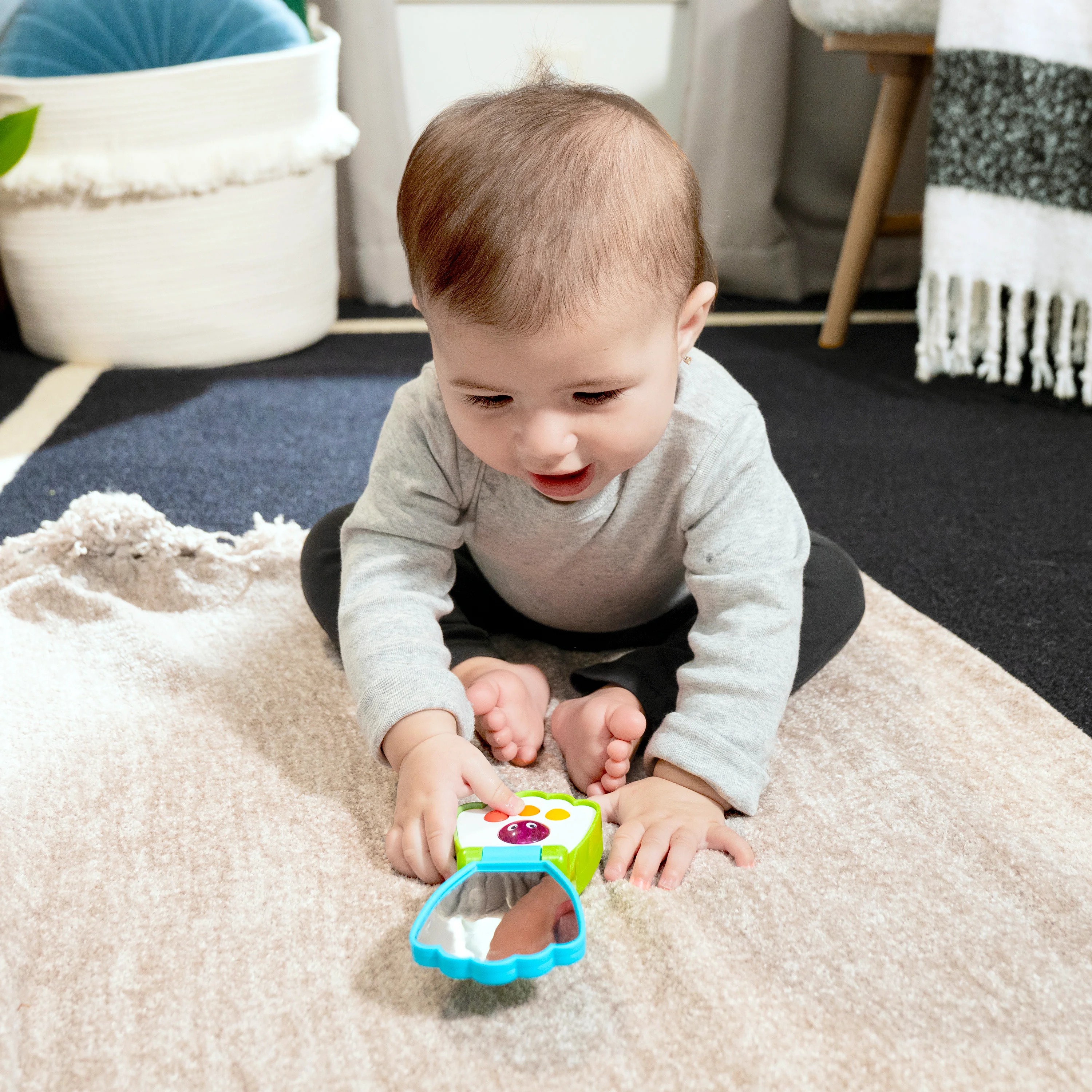 BABY EINSTEIN SHELL PHONE MUSICAL TOY TELEPHONE