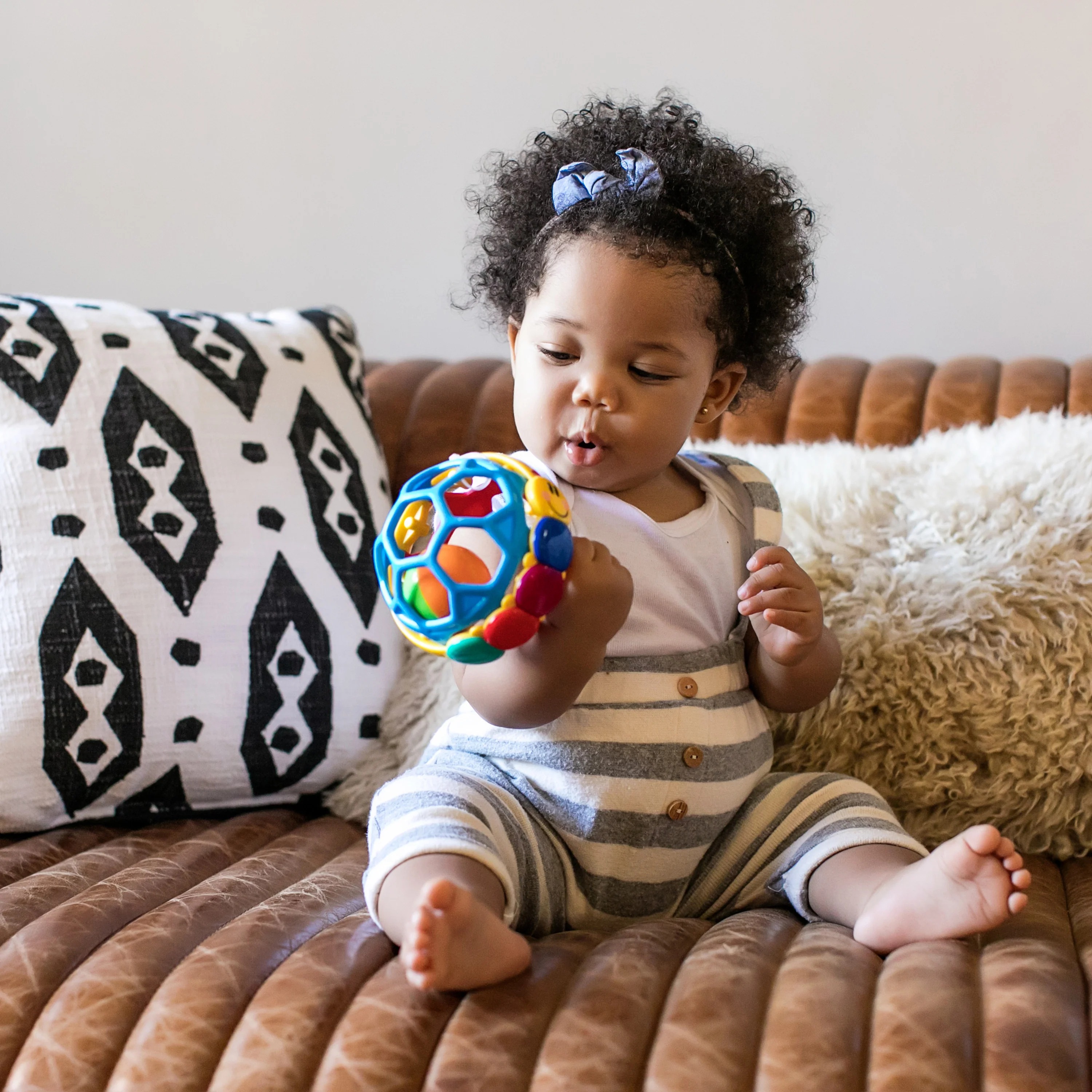 BABY EINSTEIN BENDY BALL RATTLE TOY
