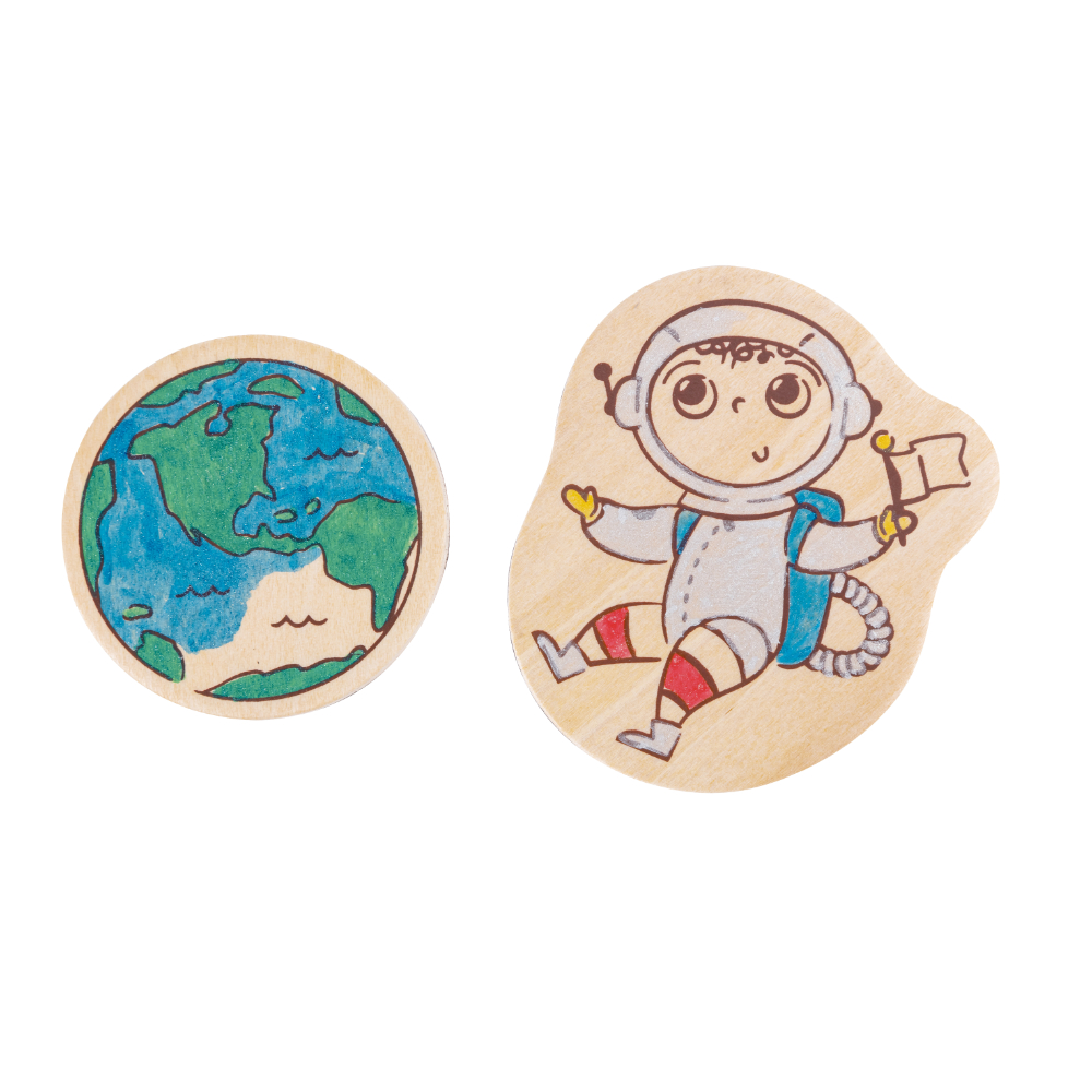 HAPE DIY MARS SPACE LIFE ART & CRAFT SET WITH WOODEN MAGNETS