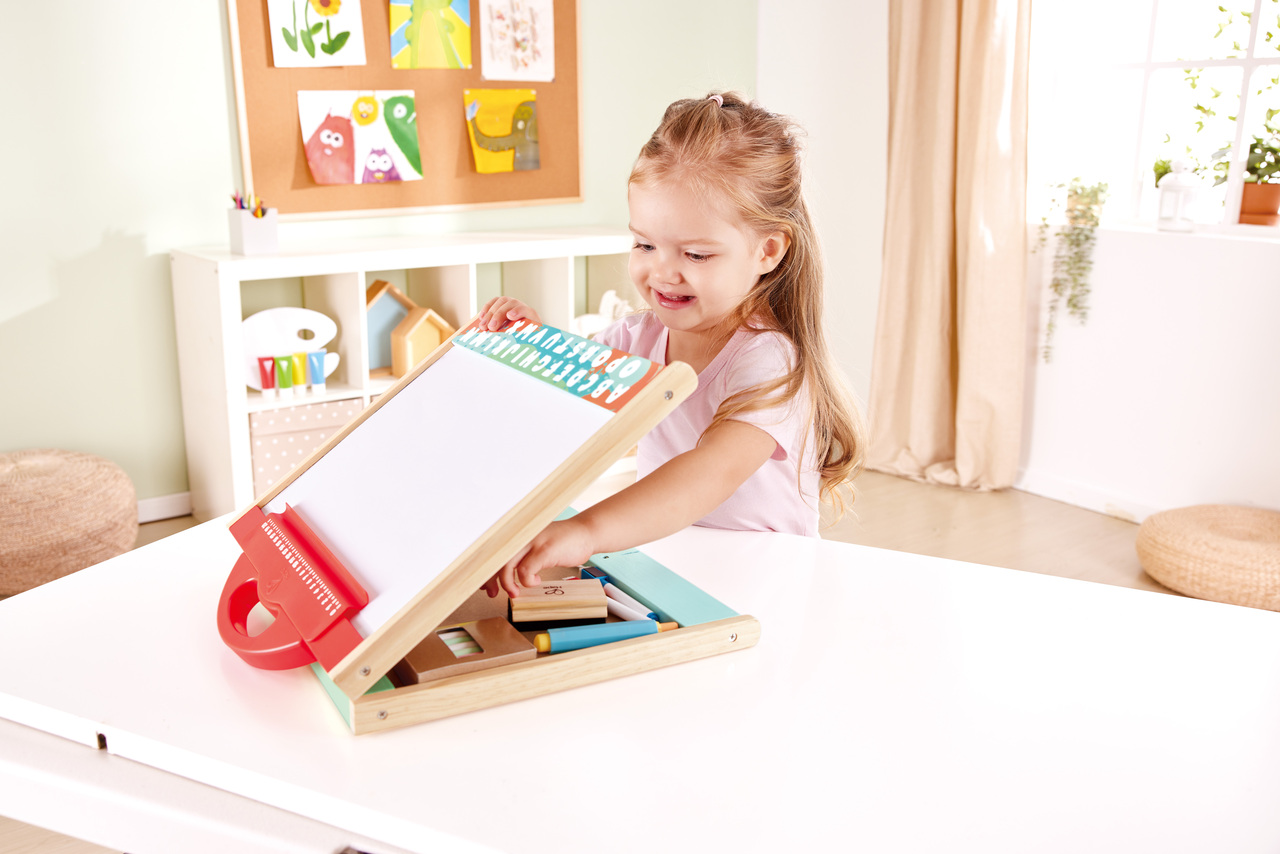 HAPE - FOLDABLE DOUBLE-SIDE TABLETOP STORE & GO EASEL