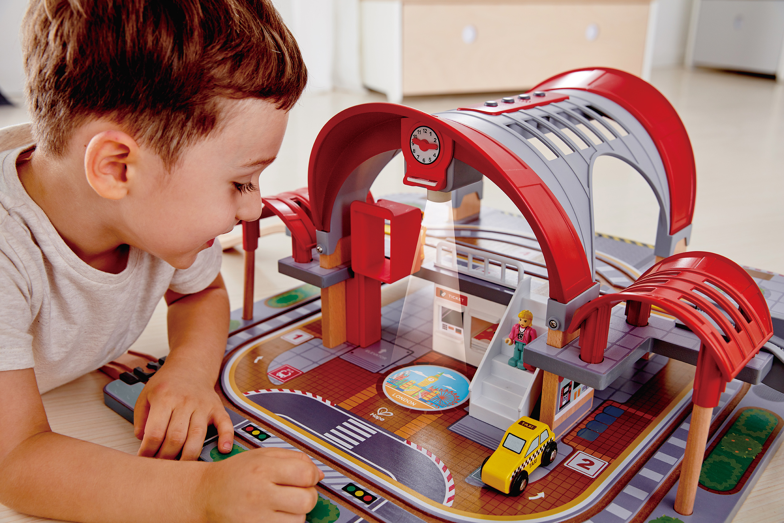 HAPE GRAND CITY STATION WOODEN RAILWAY SET