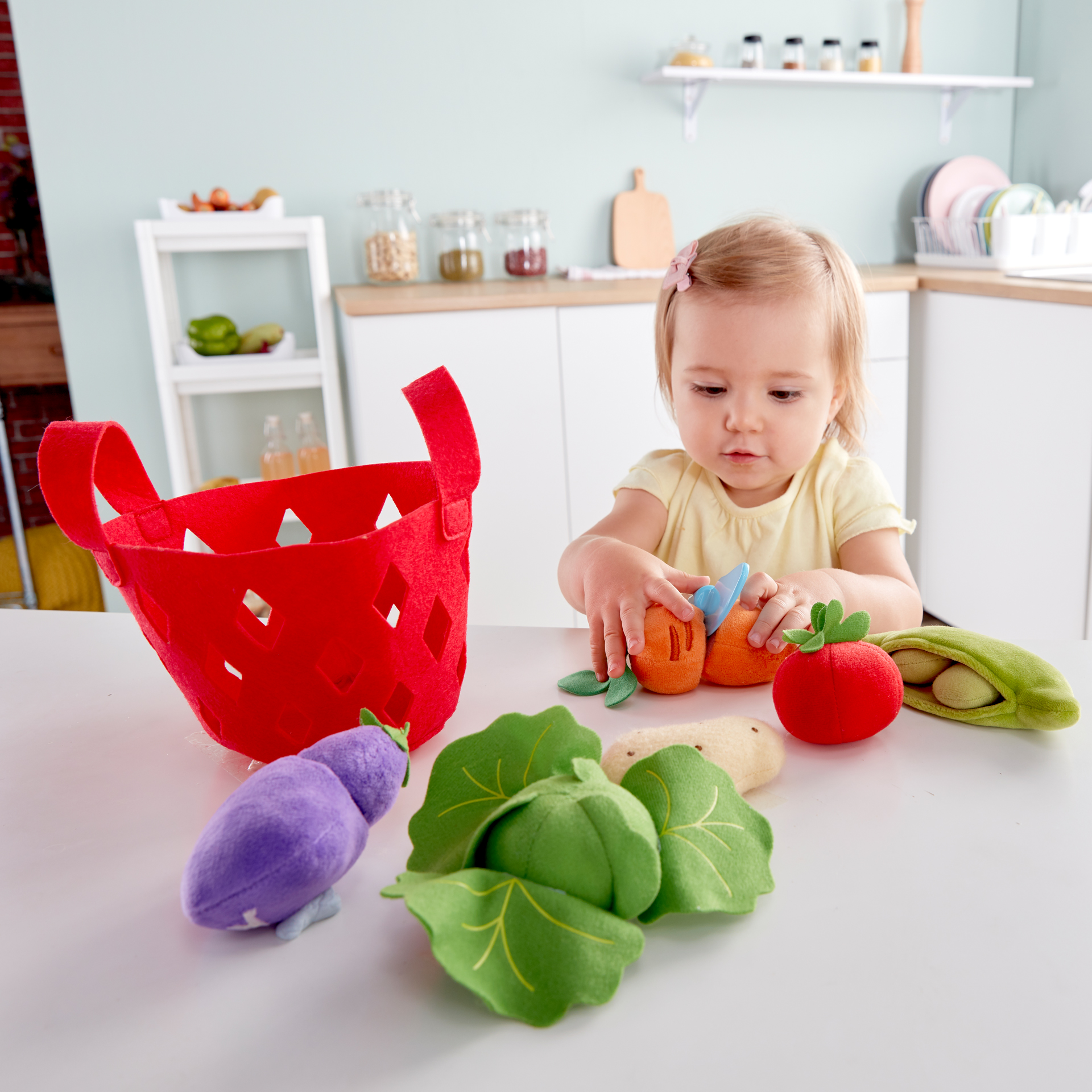 HAPE TODDLER VEGETABLE BASKET KITCHEN & FOOD PLAYSET