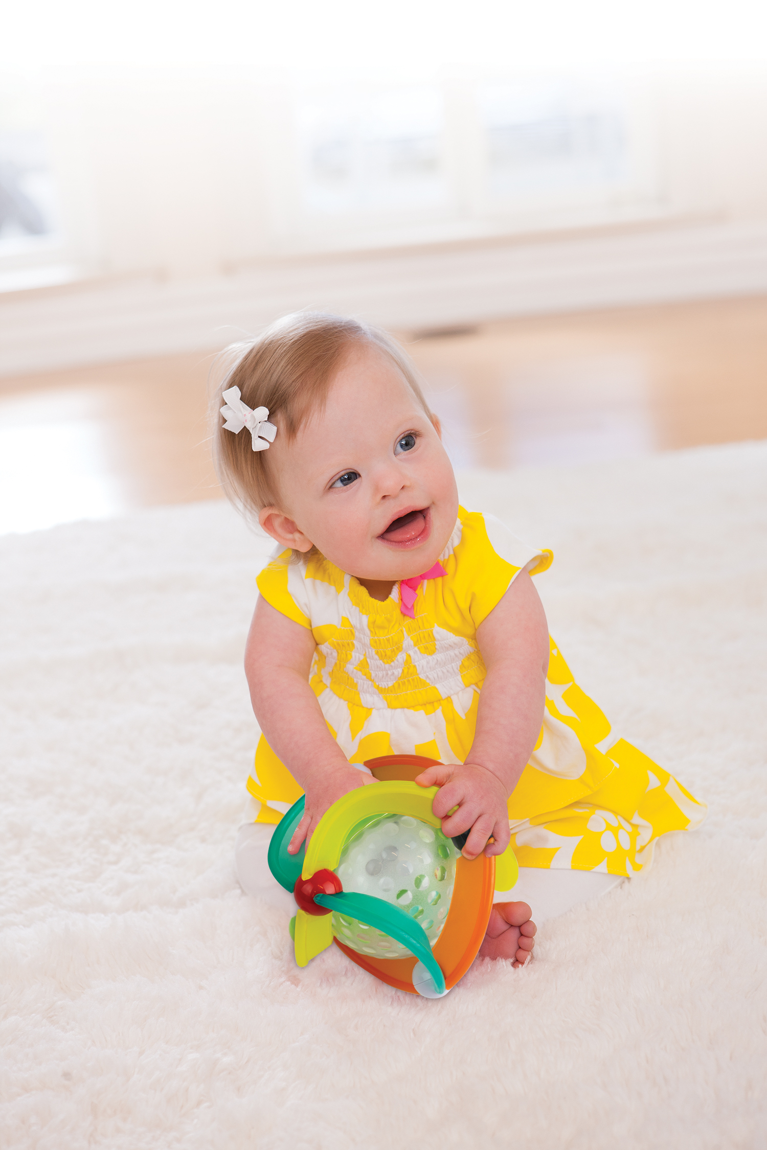 INFANTINO TWINKLE LIGHT & SOUND BALL