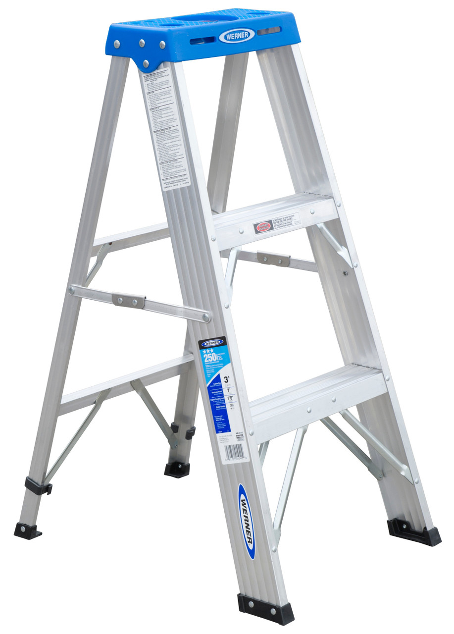 Werner 360 Series // Aluminum Stepladder / 250 lb. Rating