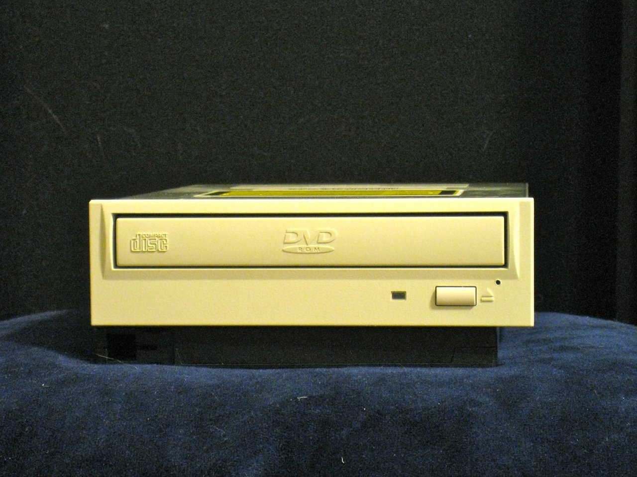 SD-M1212 - Toshiba 6x dvd-ROM Drive - dvd-ROM - EIDE/ATAPI - Internal