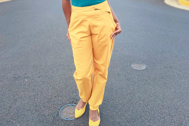 A Sweet Summer — Sarah Christine | Chic summer outfits, Chic outfits, Yellow  pants outfit