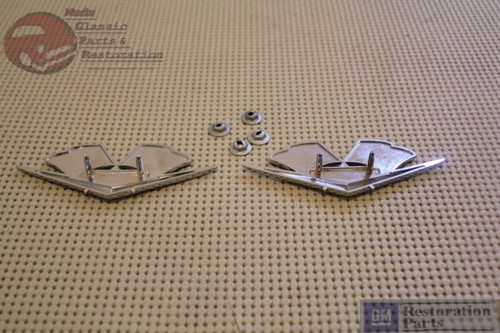 62 63 Impala Chevy 62 Corvette Chevy Crossed Flags Fender Emblems Gm Licensed