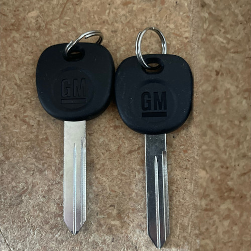 99-06 Gm Gmc Spare Key Blanks W/Logo Set Of 2 Non-Chipped Yukon Sierra Envoy