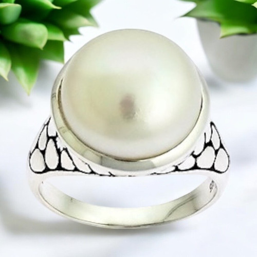Pebble Design Pearl Ring