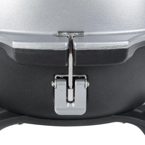 PK Grills PKGO QR Landing Page, close-up image of the lid latch mechanism on the portable grill.