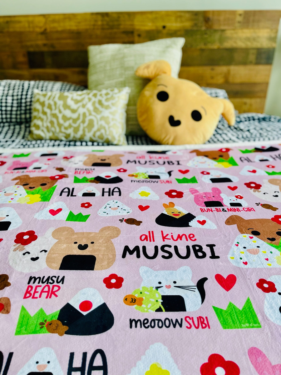 Throw Blanket: All Kine Musubi