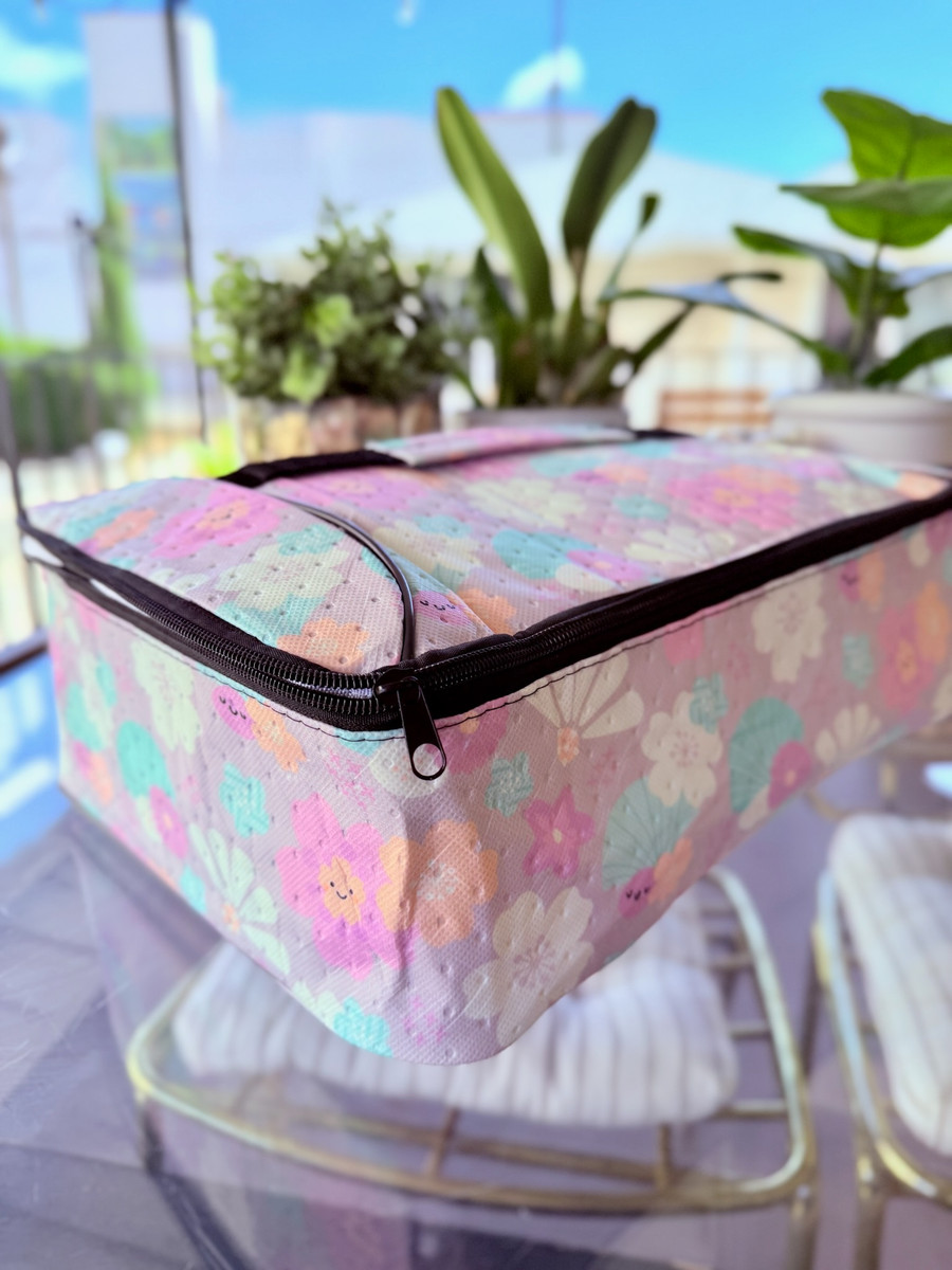 Potluck Cooler Bag: Fukuoka In Springtime