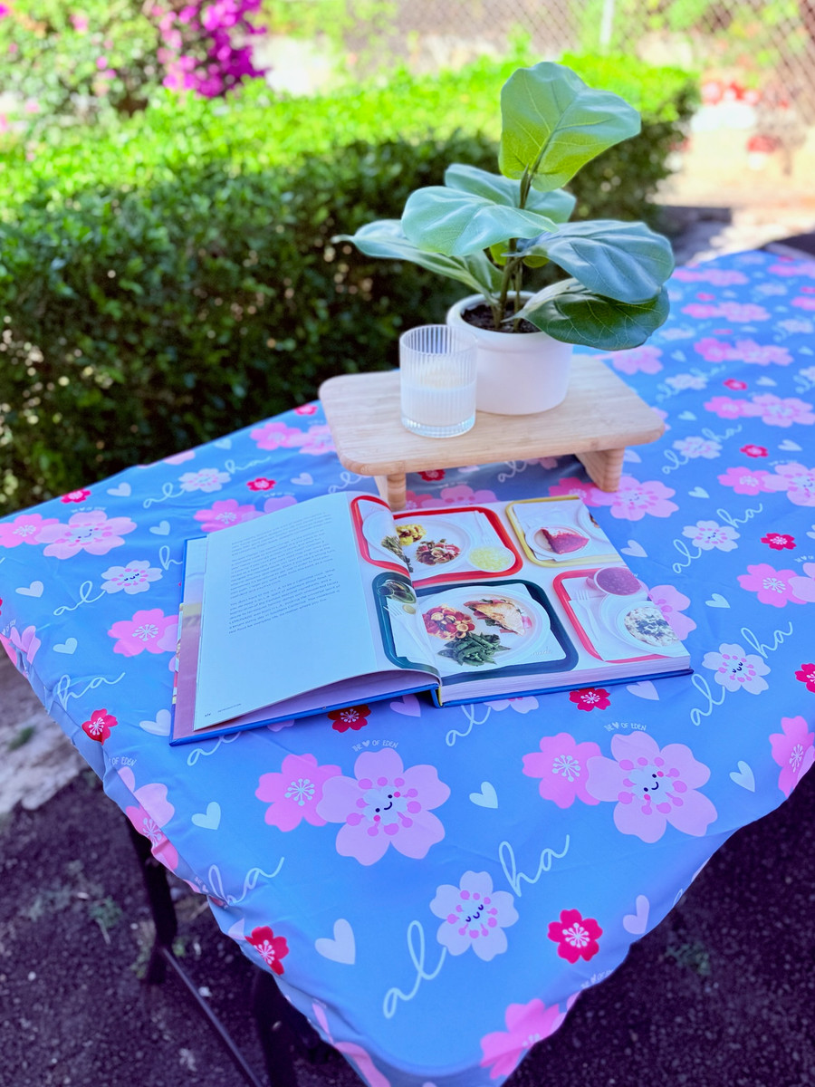 Elastic Tablecloth: Aloha Sakura Lt Blue