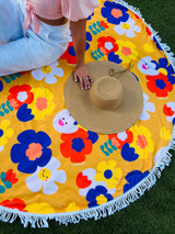 Round Towel: Cute Lil Amsterdam