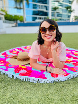 Round Towel: Cute Lil Bangkok