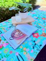 Elastic Tablecloth: In Full Bloom Lt. Green