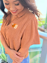 Bear & Noodle Crinkle Collar Top: Rust