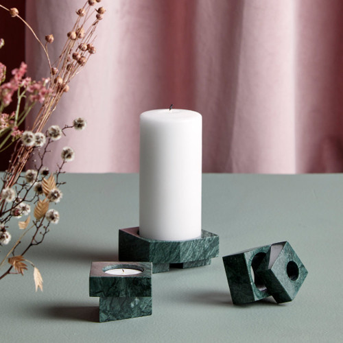 WOUD Jeu de dés Candleholder Collection in Green Marble WOUD Jeu de dés Candleholder Collection in Green Marble