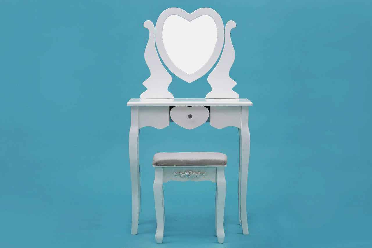 Heart Makeup Vanity Table Set with Stool (White) SavingBig.ca