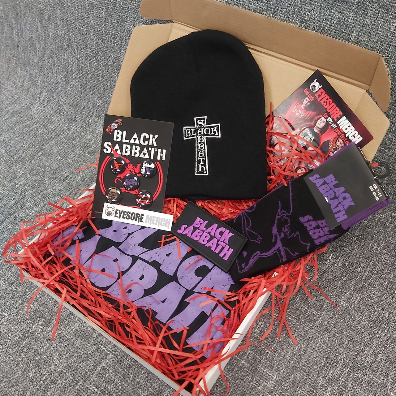 Black Sabbath 'Head To Toe' Box Set - T-Shirt Hat Socks & Accessories