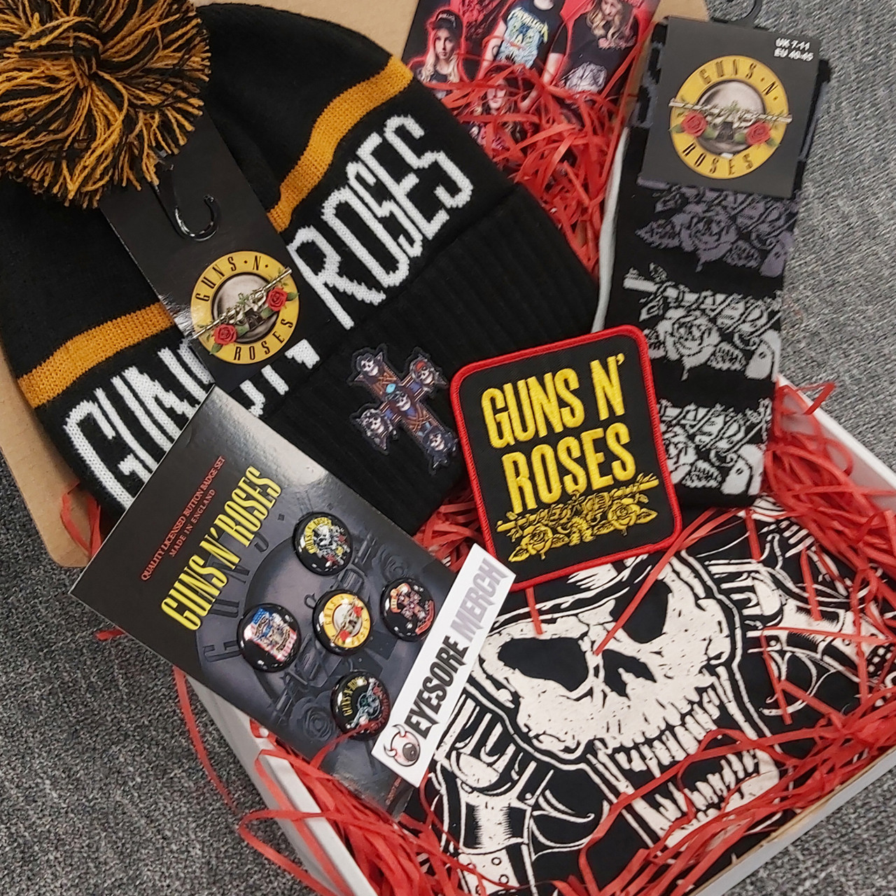 Guns N' Roses 'Head To Toe' Box Set - T-Shirt Hat Socks & Accessories