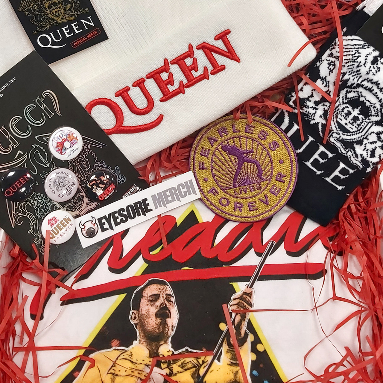 Queen 'Head To Toe' Box Set - T-Shirt Hat Socks & Accessories