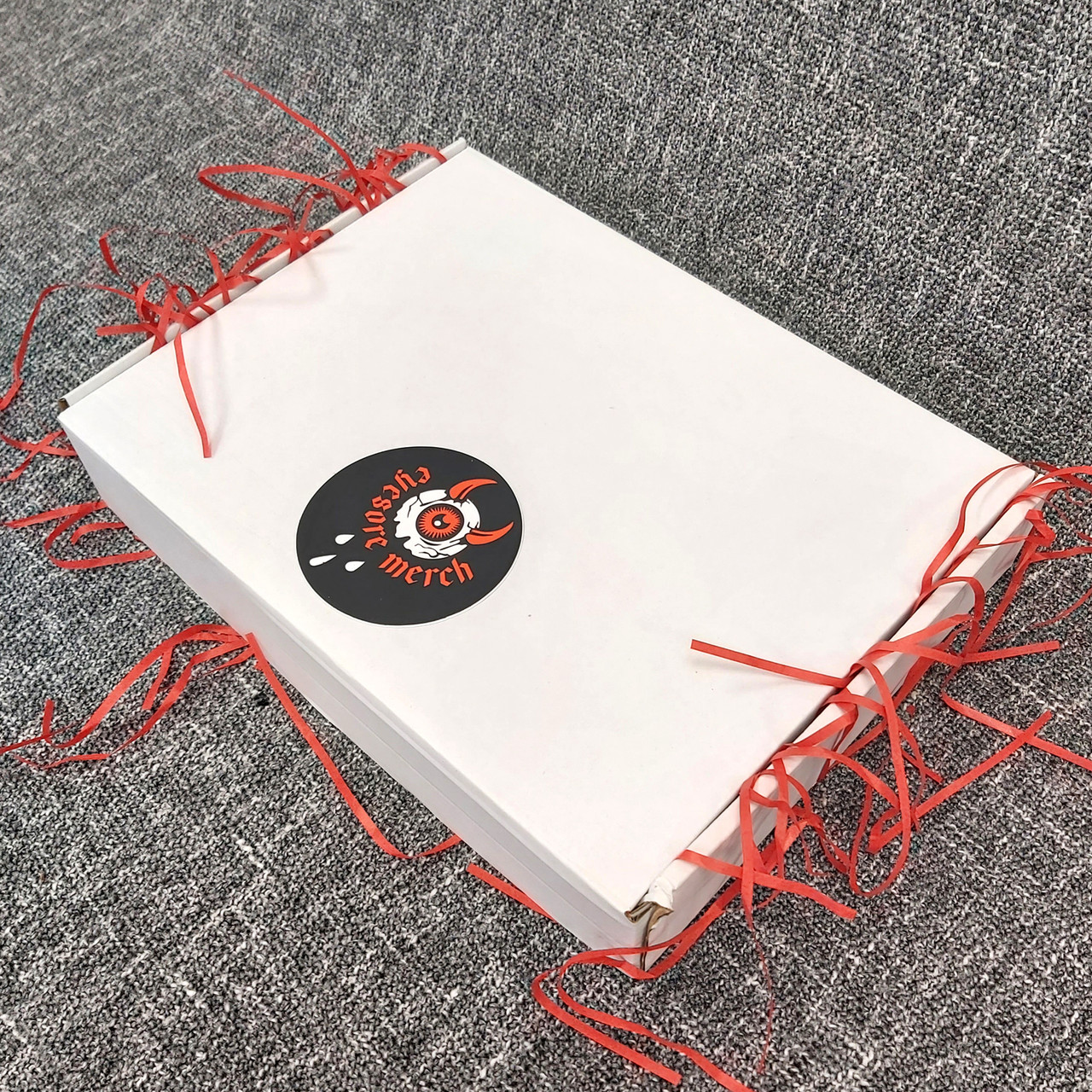 Slipknot 'Head To Toe' Box Set - T-Shirt Hat Socks & Accessories