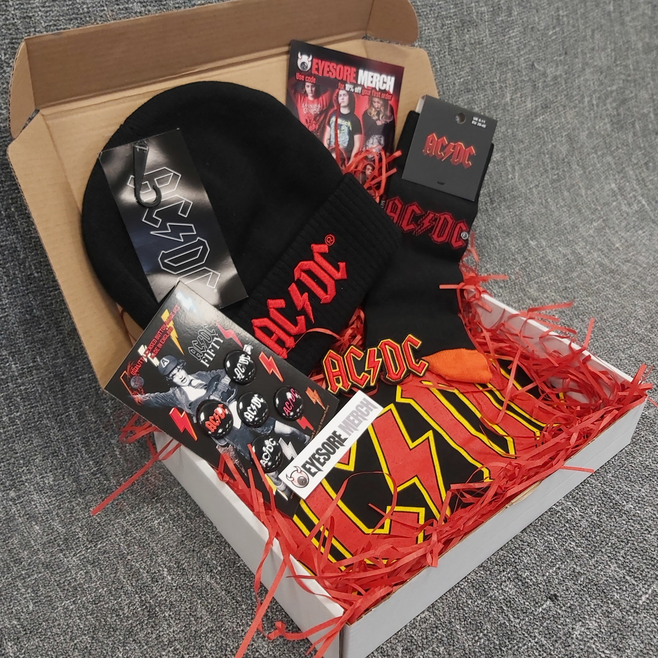 AC/DC 'Head To Toe' Box Set - T-Shirt Hat Socks & Accessories