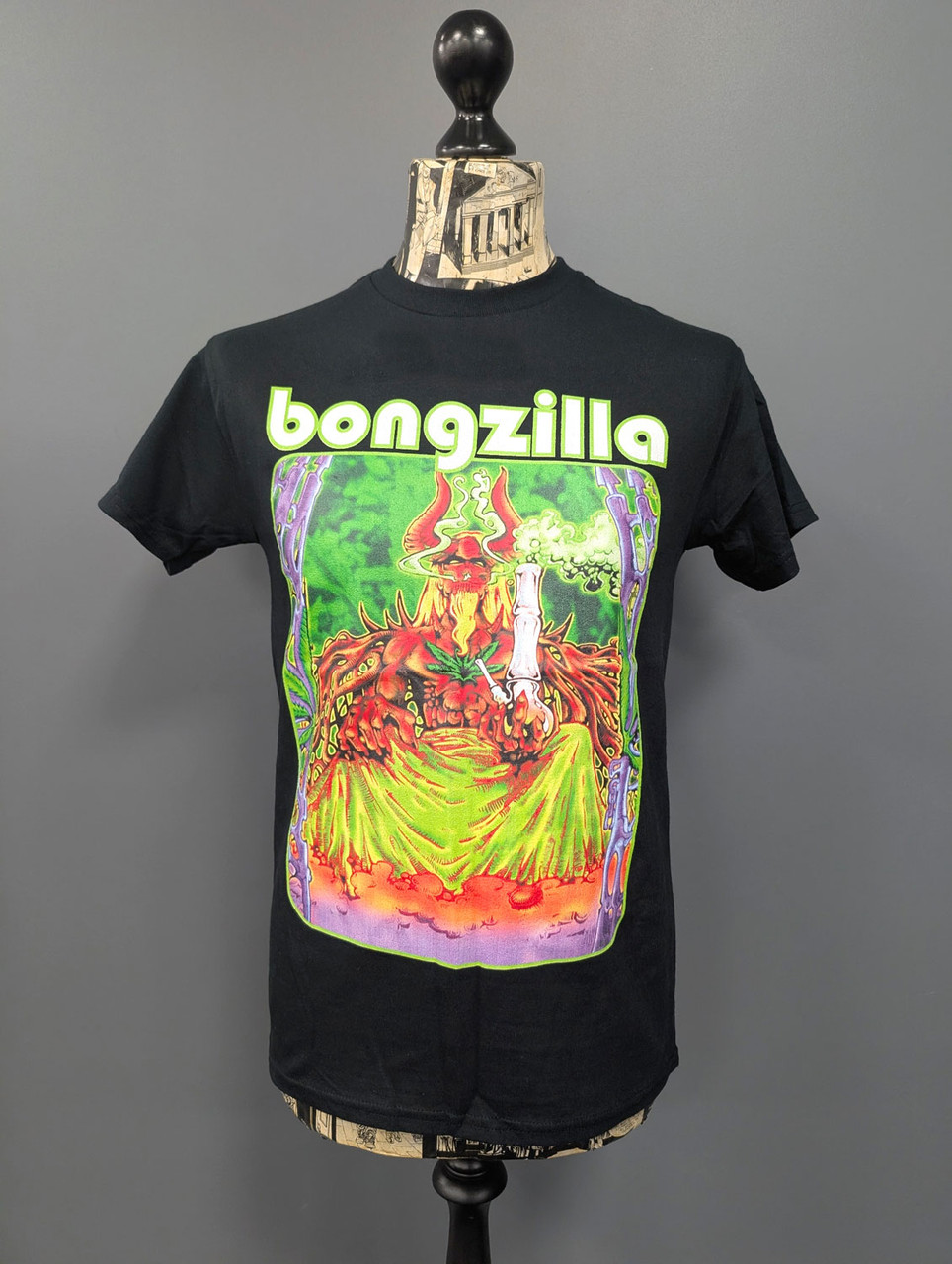 Bongzilla 'Gateway Album Art' (Black) T-Shirt on a mannequin
