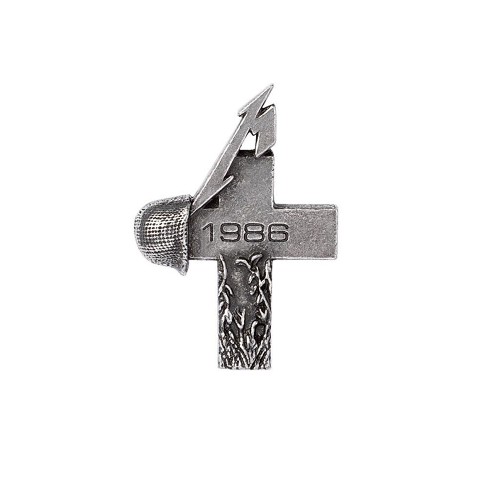 Metallica 'Master Of Puppets' Pin Badge