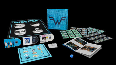 Weezer_Blue_30_3CD_Packshot___
