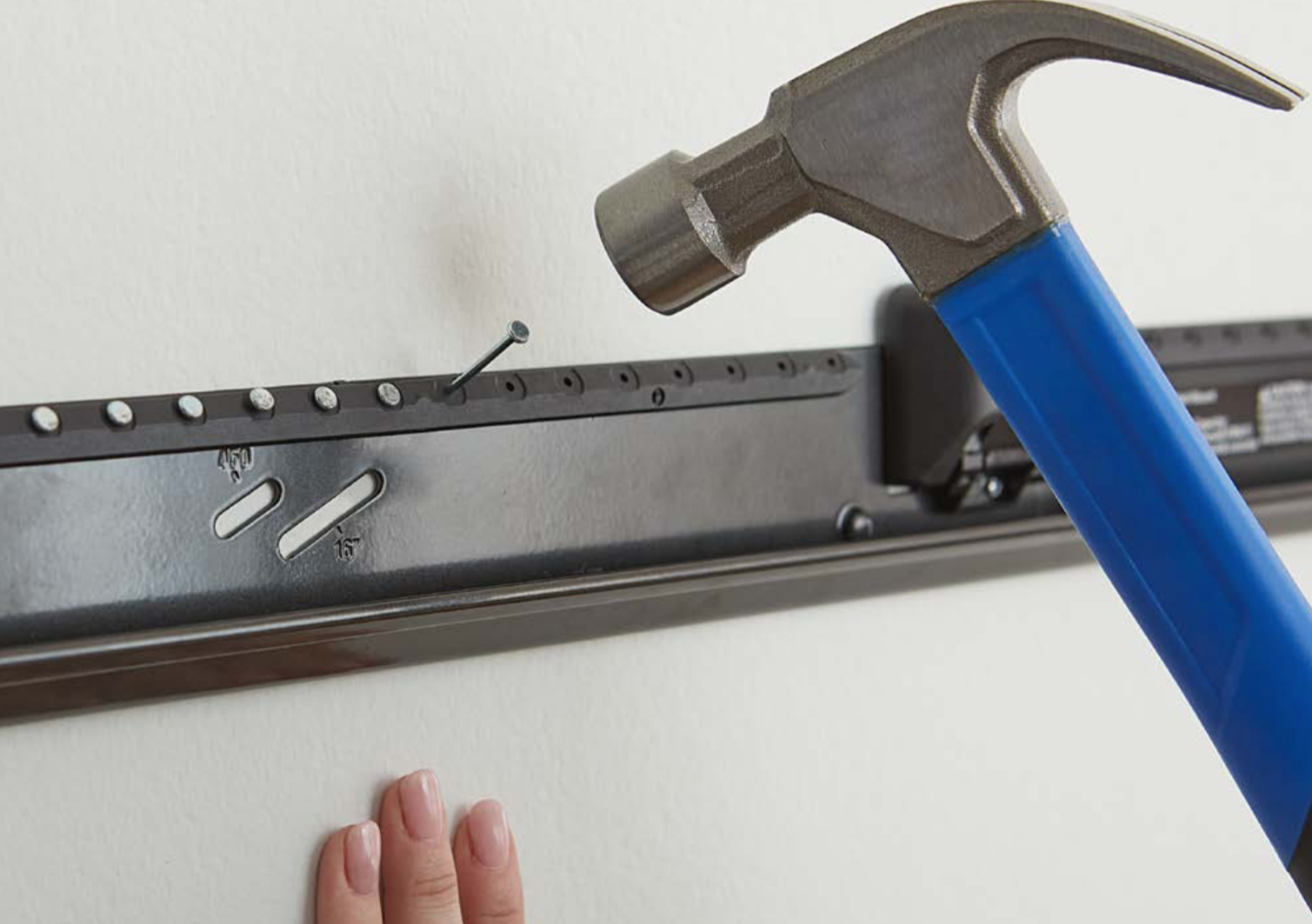 How To Mount A TV On Drywall Without Studs ECHOGEAR