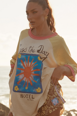 Sabbi - The Seas The Day Raglan Tee - Mustard