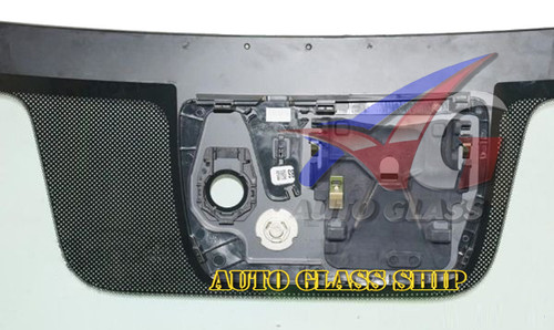 FW04899 GTY Windshield (Hds Up) (Solar)(Acoustic Interlayer)(Lane FW04899 GTY Windshield (Hds Up) (Solar)(Acoustic Interlayer)(Lane