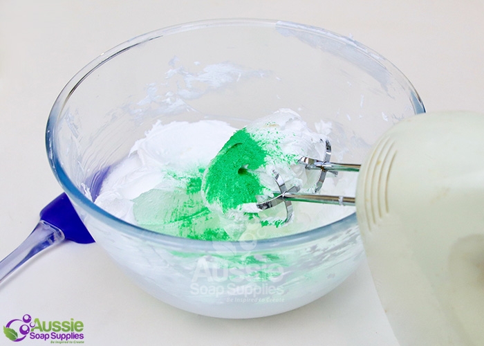 Coconut and Lime Foaming Body Scrub DIY Tutorial