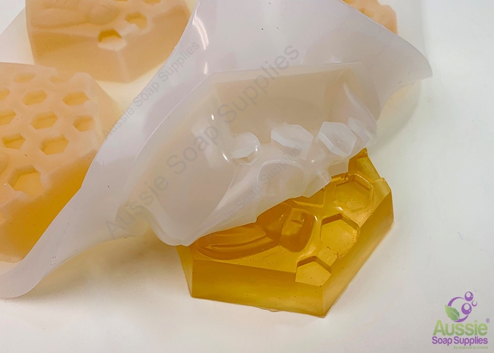 Honey Bees - Melt & Pour Soap Kit Tutorial