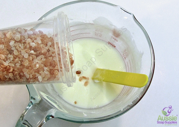 Melt & Pour Soap Spa Bars Mini Tutorial Melt & Pour Soap Spa Bars Mini Tutorial