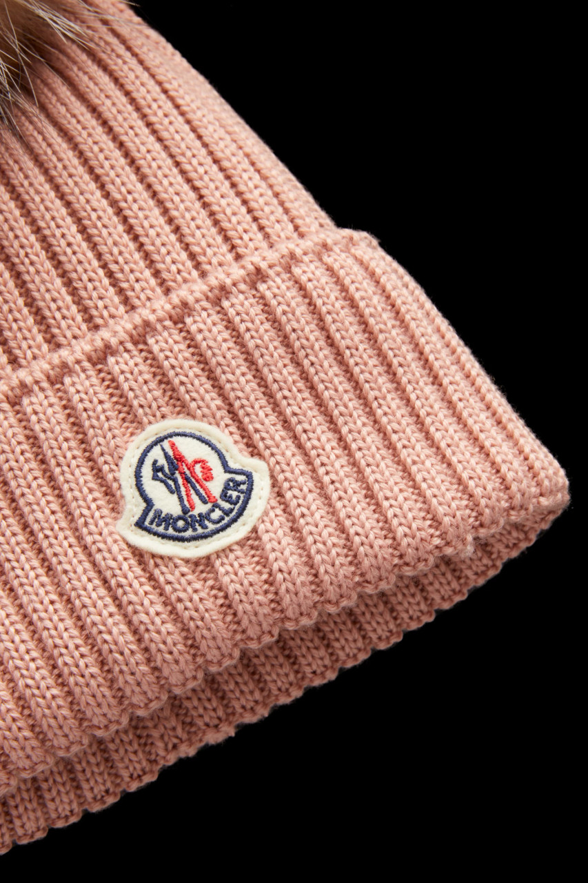 ハット MONCLER GRENOBLE Dark Pink Wool Beanie Hat Moncler Beanie in Pink | FWRD