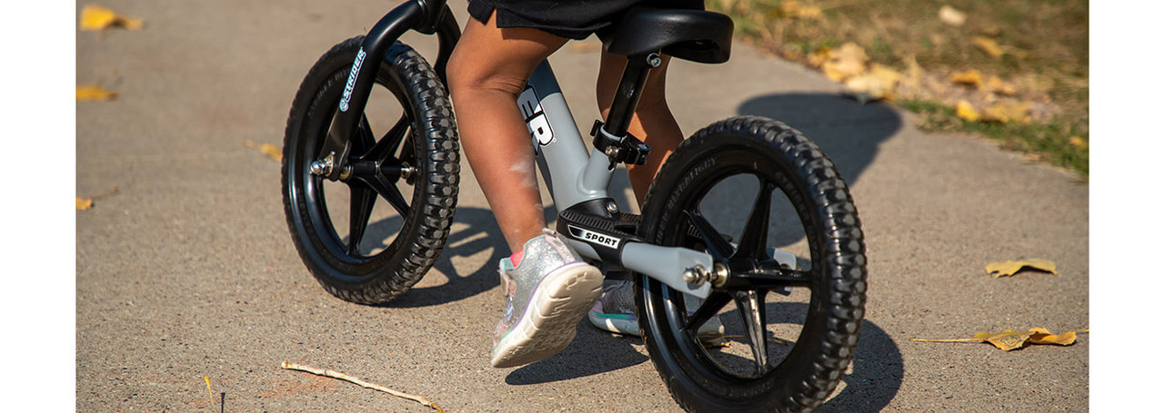 Strider 12 Sport Matte Gray - Baby Square Online