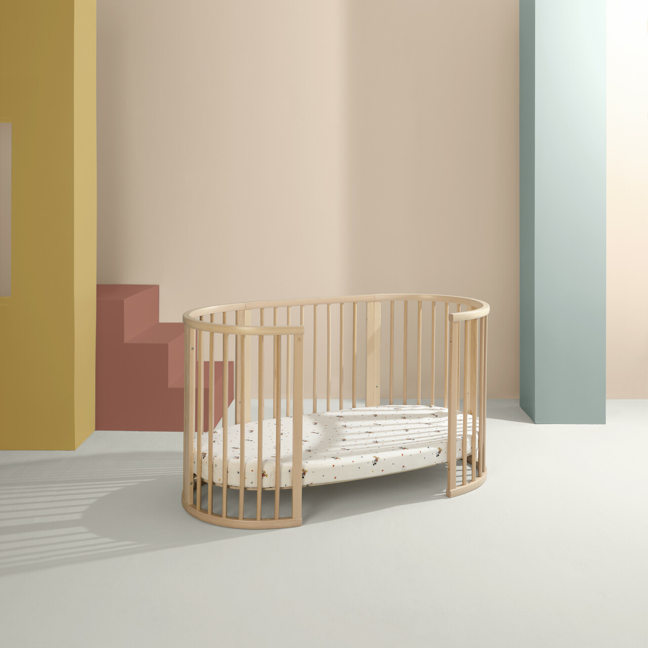 Stokke® Sleepi™ V3 Fitted Sheet Mickey Bed1