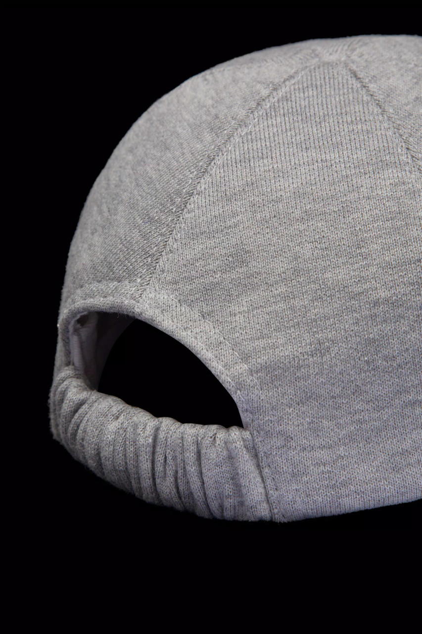 Moncler Baseball Cap Grey: Stylish and Versatile