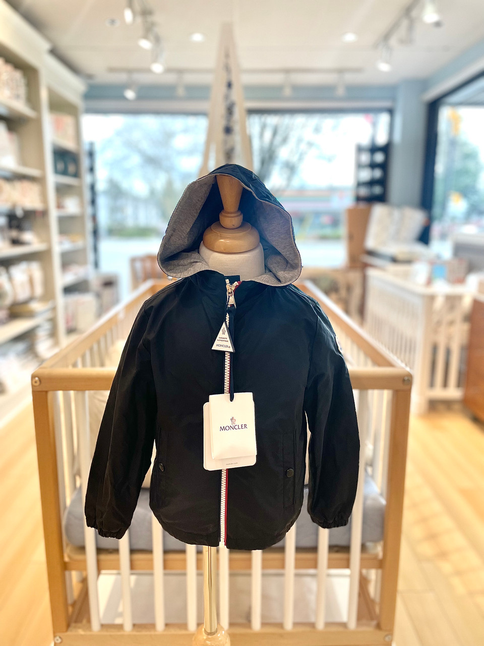 モンクレール MONCLER ブルゾン ジャンバー NEW URVILLE Moncler Boy's New Urville Hooded Rain Jacket, Size 12-14 | Neiman