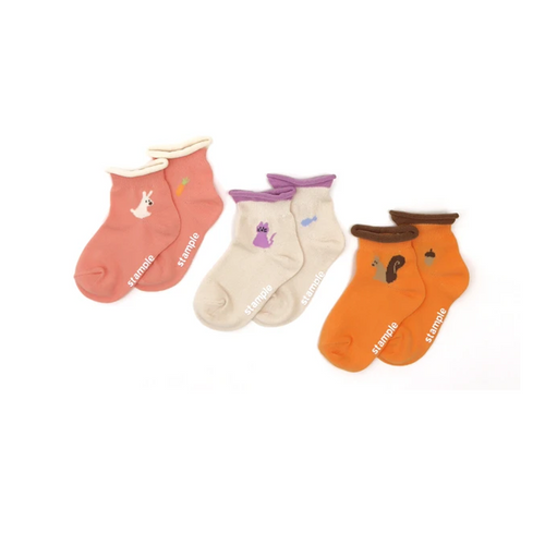 Stample 3Pack Babys Socks Girls - Add a touch of charm to your little one’s everyday style with the Stample 3-Pack Baby Socks, featuring delightful animal friends — bunny, cat, and squirrel.
