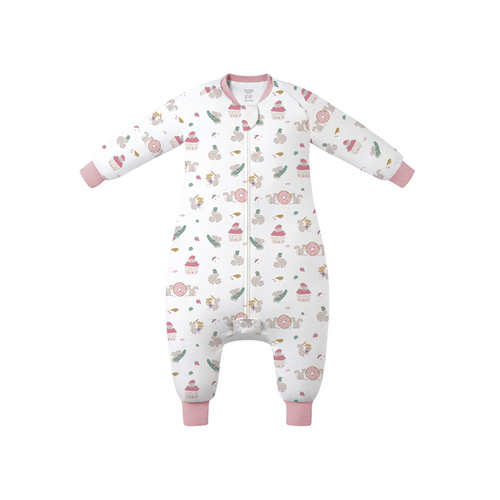 Nest Designs 1.0 TOG Sleep Bag 26SS Very Squirrelly - This soft bamboo sleep suit keeps kiddos cozy while they snooze and is the perfect transition piece from sleep sack to big kid blanket.