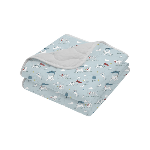 Nest Designs Cozy Blanket 26SS Puppy Park Medium - Our quilted blanket, made with soft bamboo jersey and Sorona® fill, delivers plush warmth without the weight.